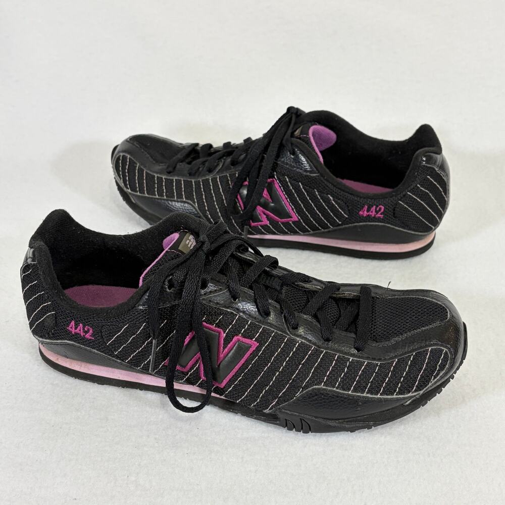 New Balance 442 Running Shoes Womens 8 Black Purple Sneakers Trainers WL442GGP